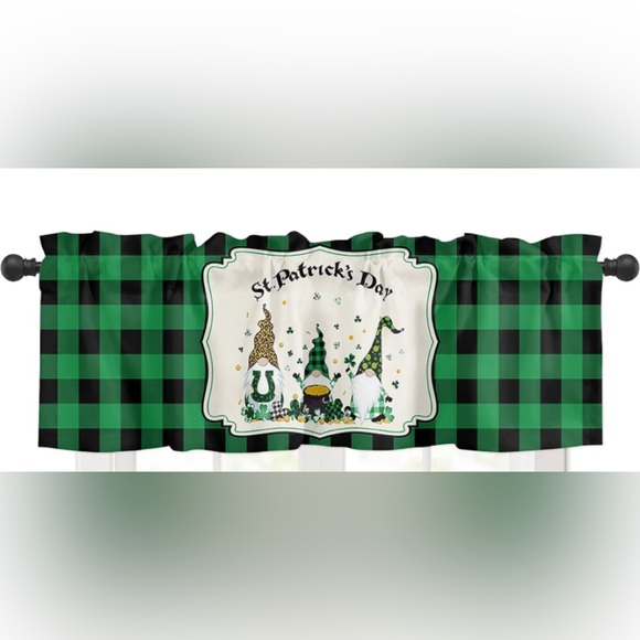 New St.Patrick's Day Gnome Valance Curtain - Picture 1 of 4